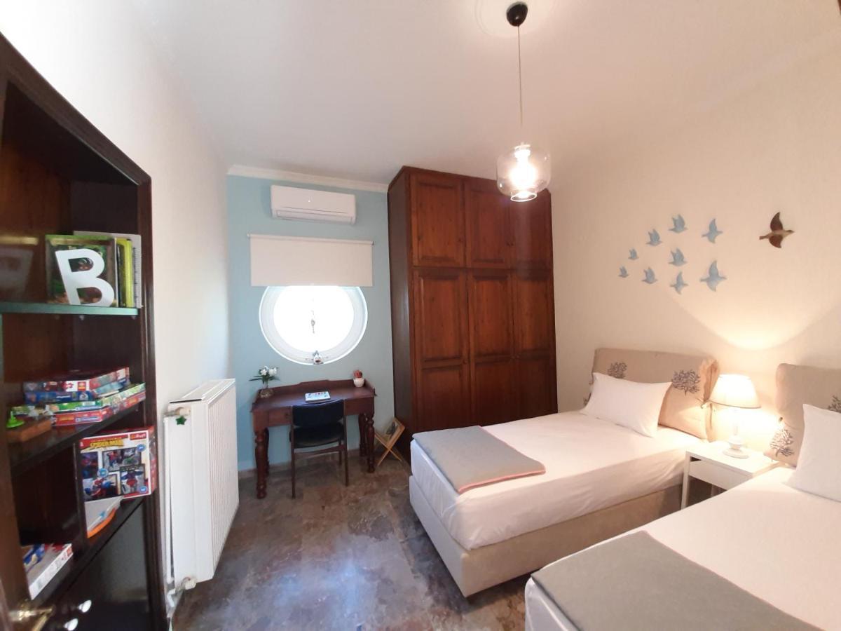 Kontis Apts Apartment เปเลคาส ภายนอก รูปภาพ