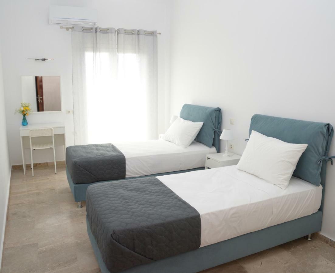 Kontis Apts Apartment เปเลคาส ภายนอก รูปภาพ