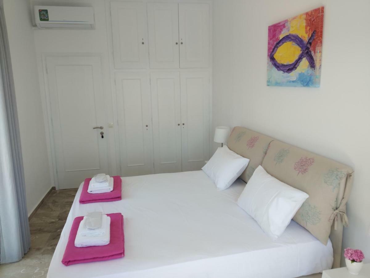 Kontis Apts Apartment เปเลคาส ภายนอก รูปภาพ