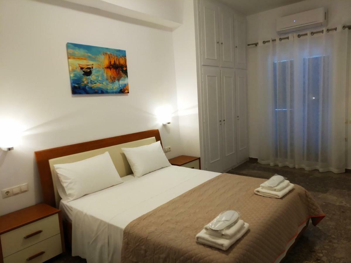 Kontis Apts Apartment เปเลคาส ภายนอก รูปภาพ